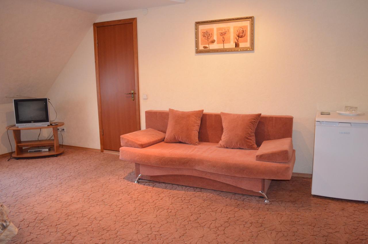 Kozatska Zastava Motel Kropyvnyc'kyj Esterno foto