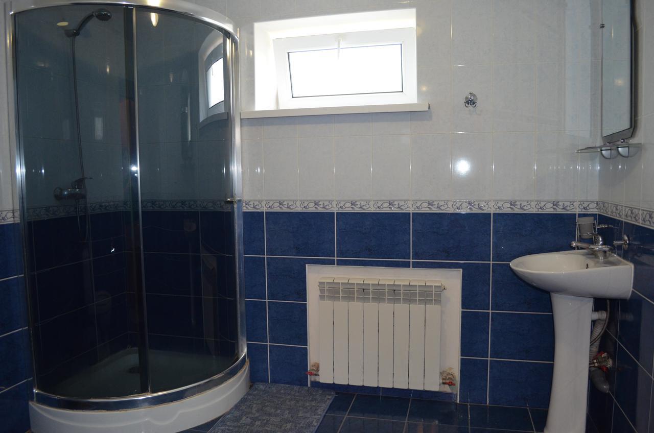 Kozatska Zastava Motel Kropyvnyc'kyj Esterno foto