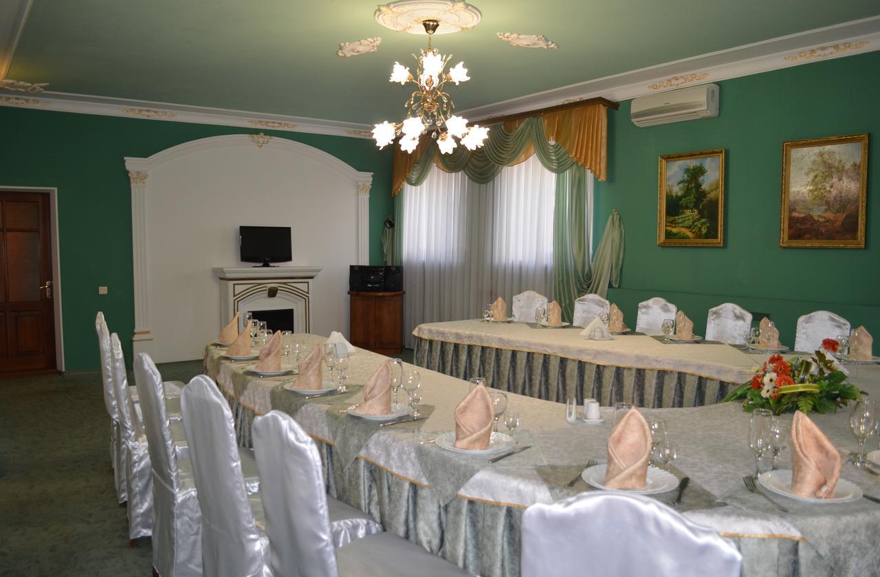 Kozatska Zastava Motel Kropyvnyc'kyj Esterno foto